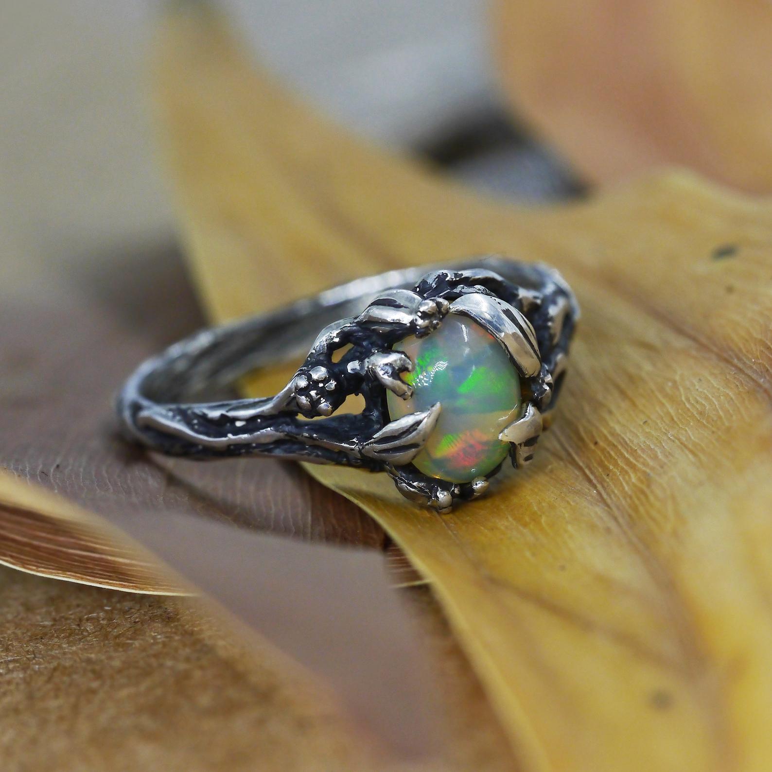 Octobers Beautiful Birthstone: The Opal – Laurelle Antique Jewellery